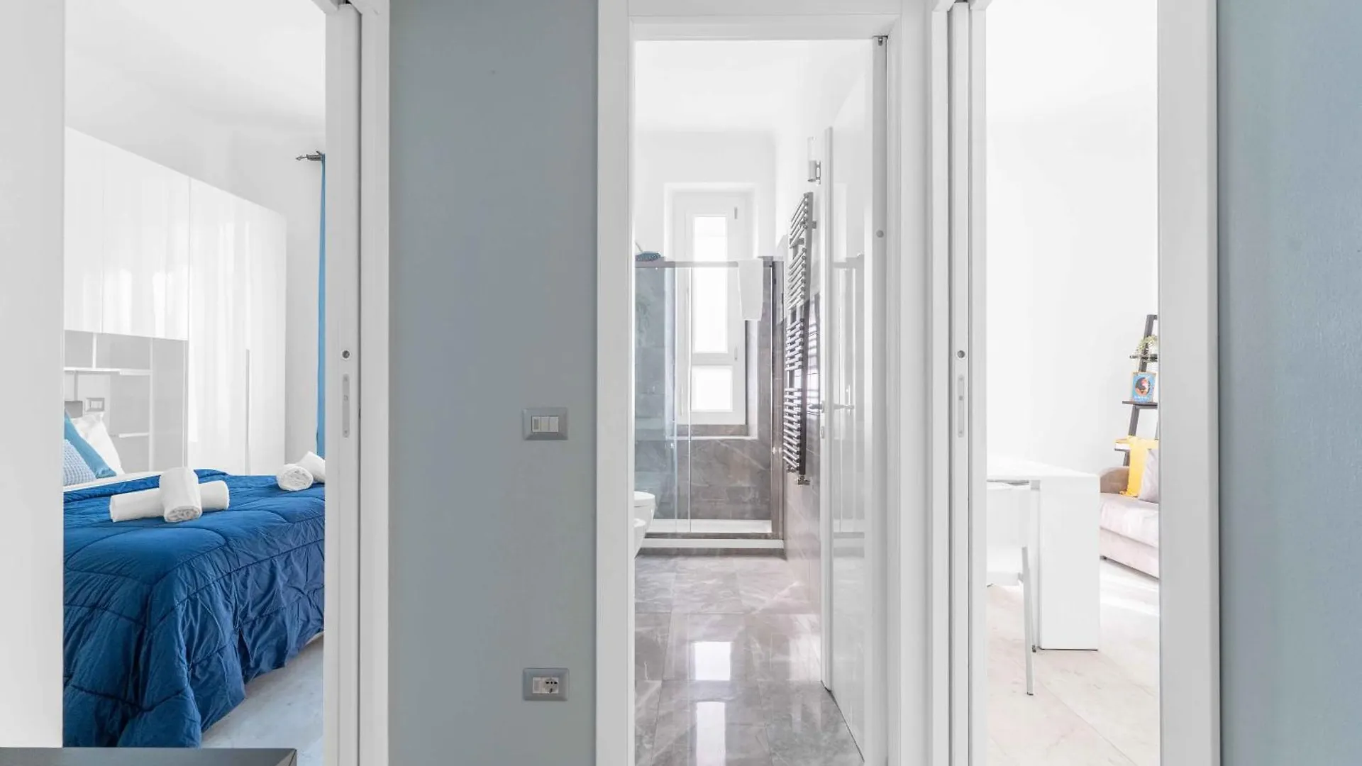 Bright Top-Floor Apt - 5Mins Milan Central Station Apartment