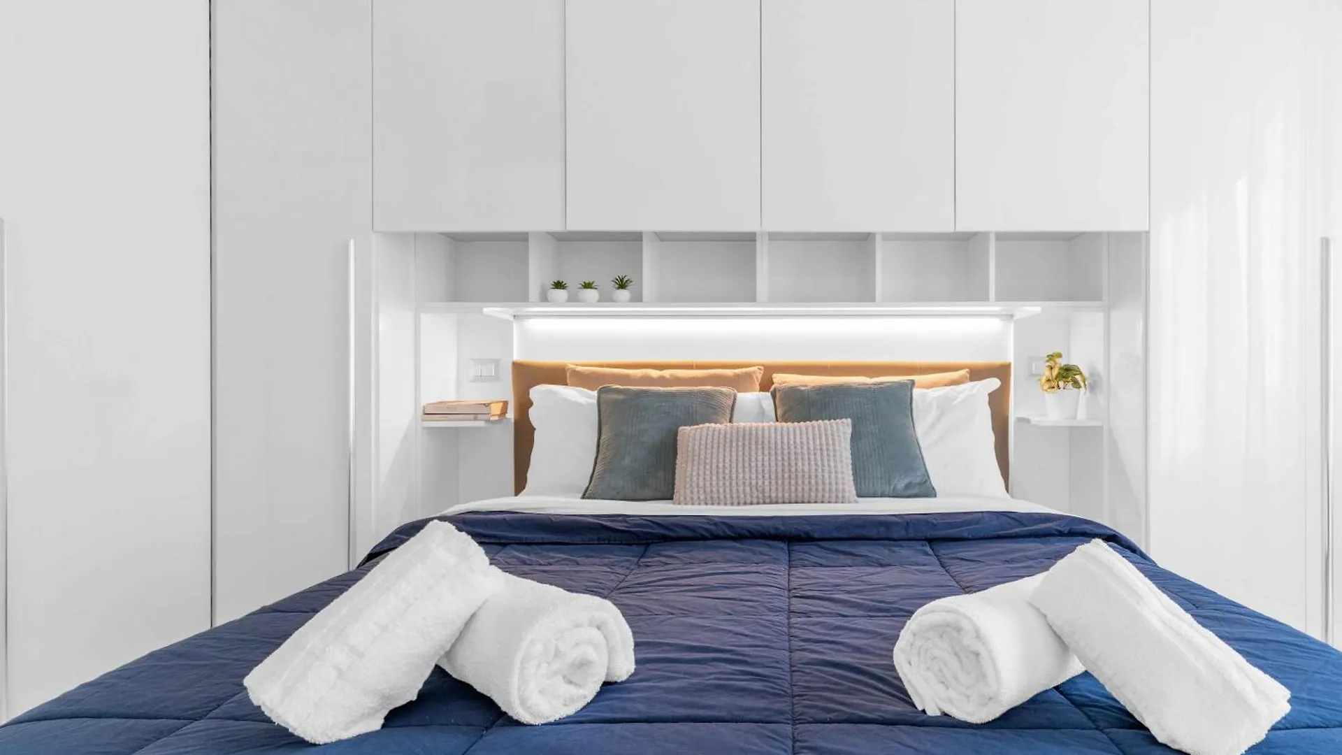 Apartmán Bright Top-Floor Apt - 5Mins Milan Central Station Itálie